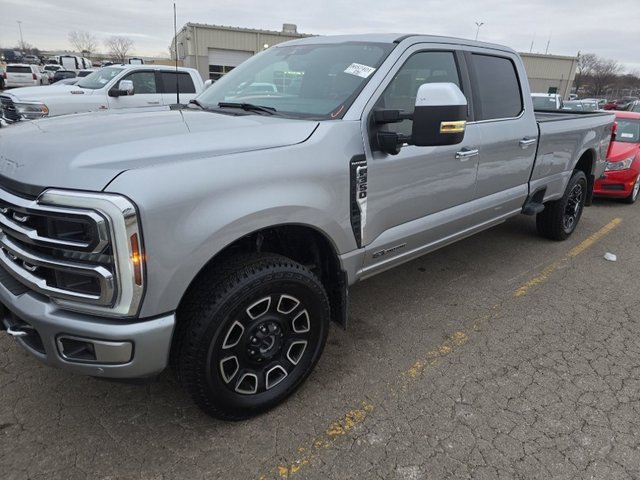 Used 2024 Ford F350 Platinum image 2