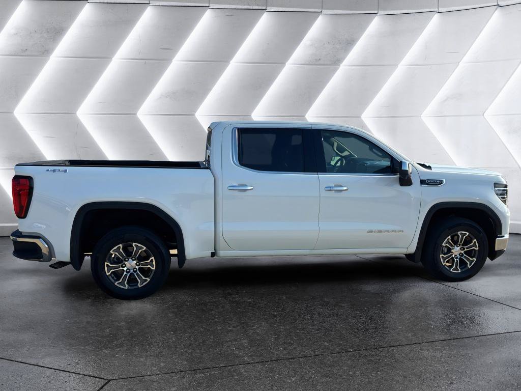 Used 2026 GMC Sierra 1500 SLT AWD/4WD image 7