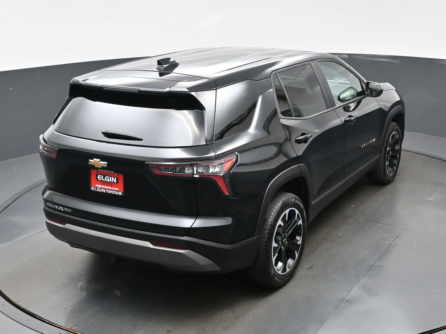 Used 2026 Chevrolet Equinox LT AWD/4WD image 40