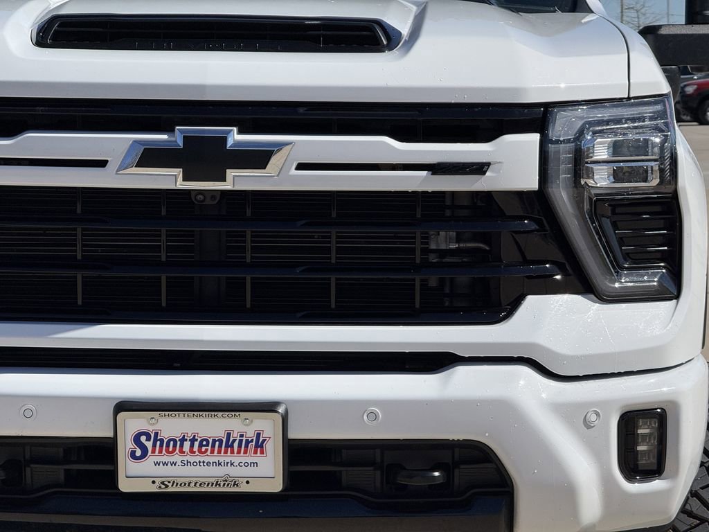 Used 2024 Chevrolet Silverado 2500 LTZ w/ LTZ Plus Package image 11