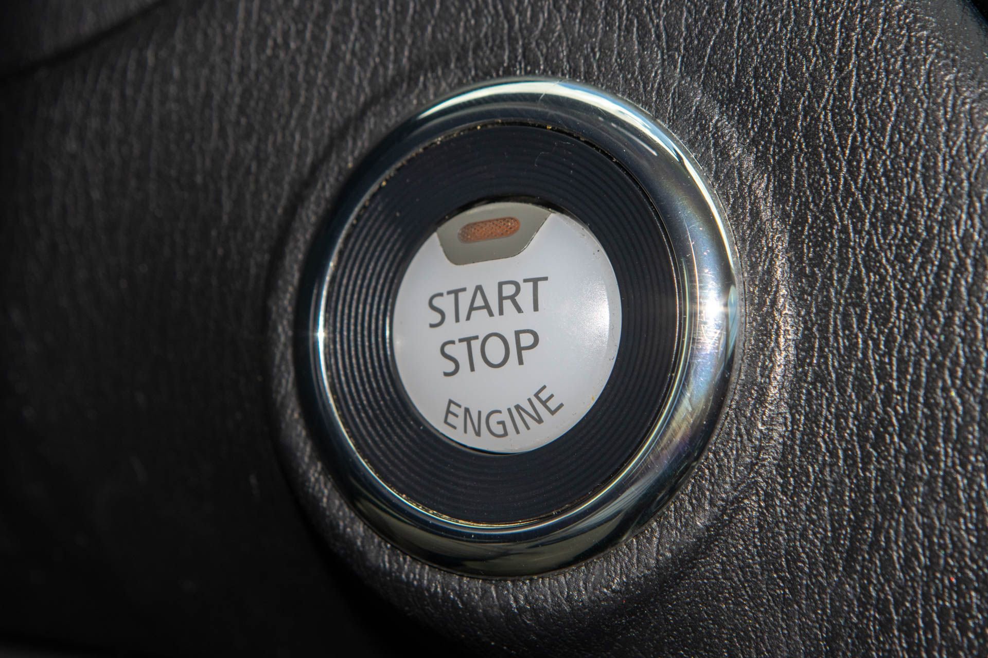 Used 2019 Nissan Pathfinder S image 30