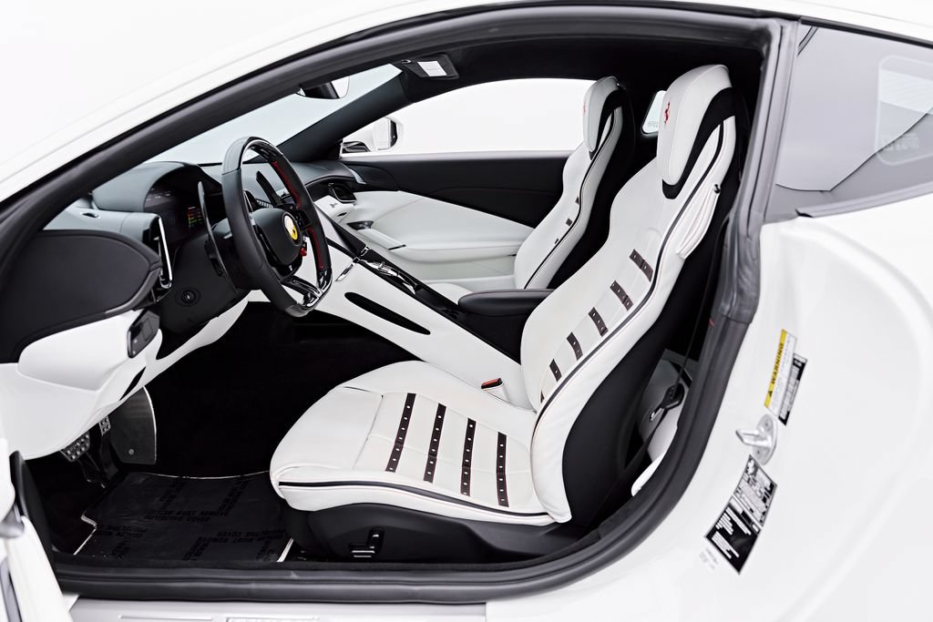 Used 2022 Ferrari Roma RWD image 43