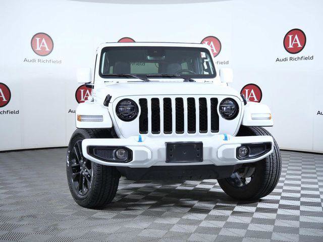 Used 2021 Jeep Wrangler Unlimited Sahara image 3