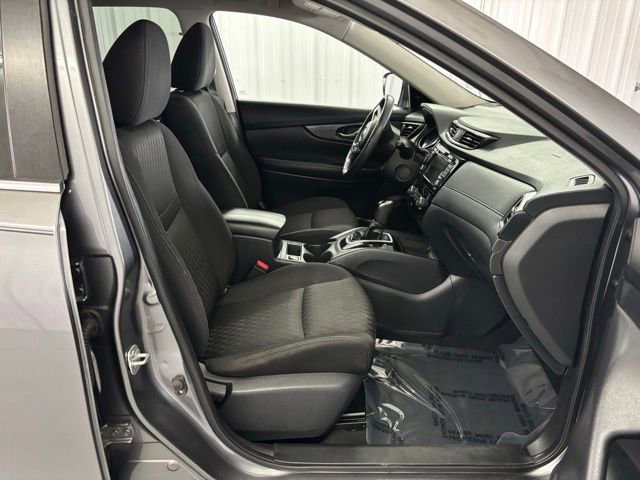 Used 2020 Nissan Rogue SV AWD/4WD image 25