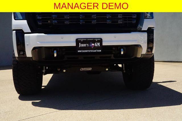New 2026 GMC Sierra 3500 Denali Ultimate AWD/4WD image 7
