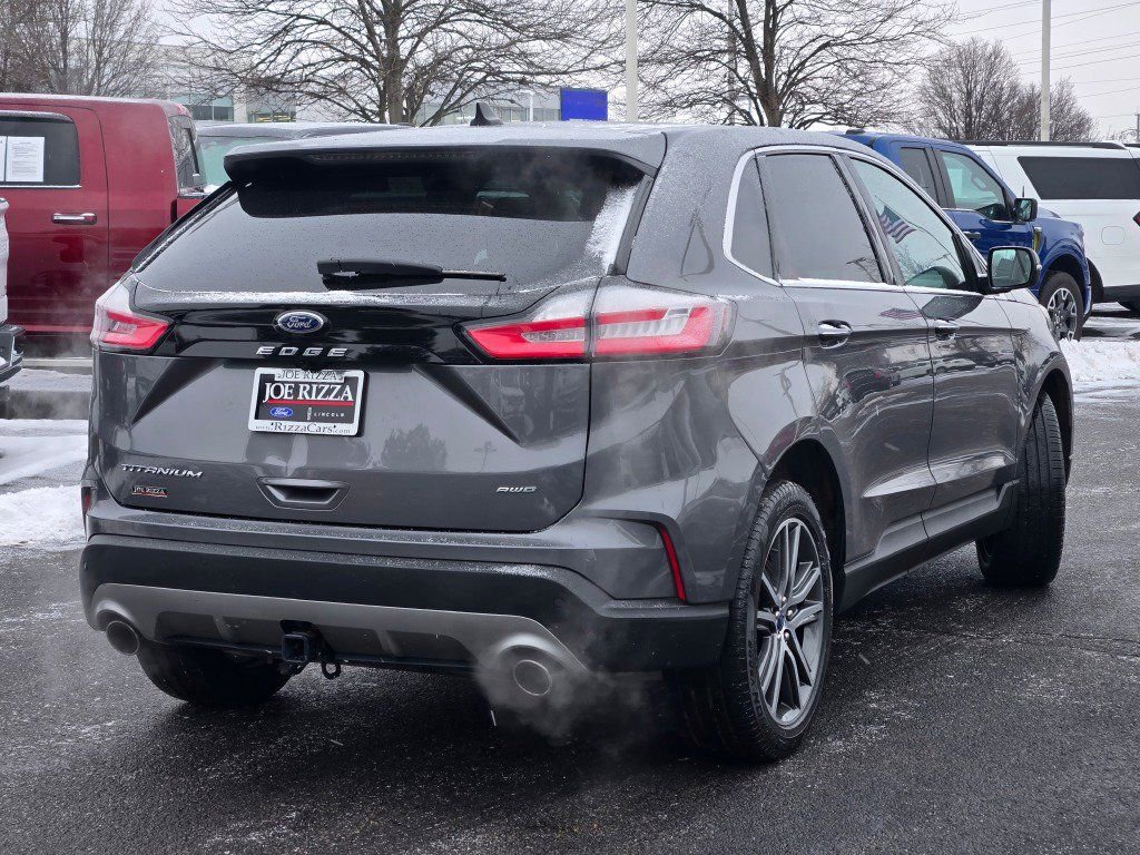 Used 2021 Ford Edge Titanium w/ Class II Trailer Tow Package AWD/4WD image 11