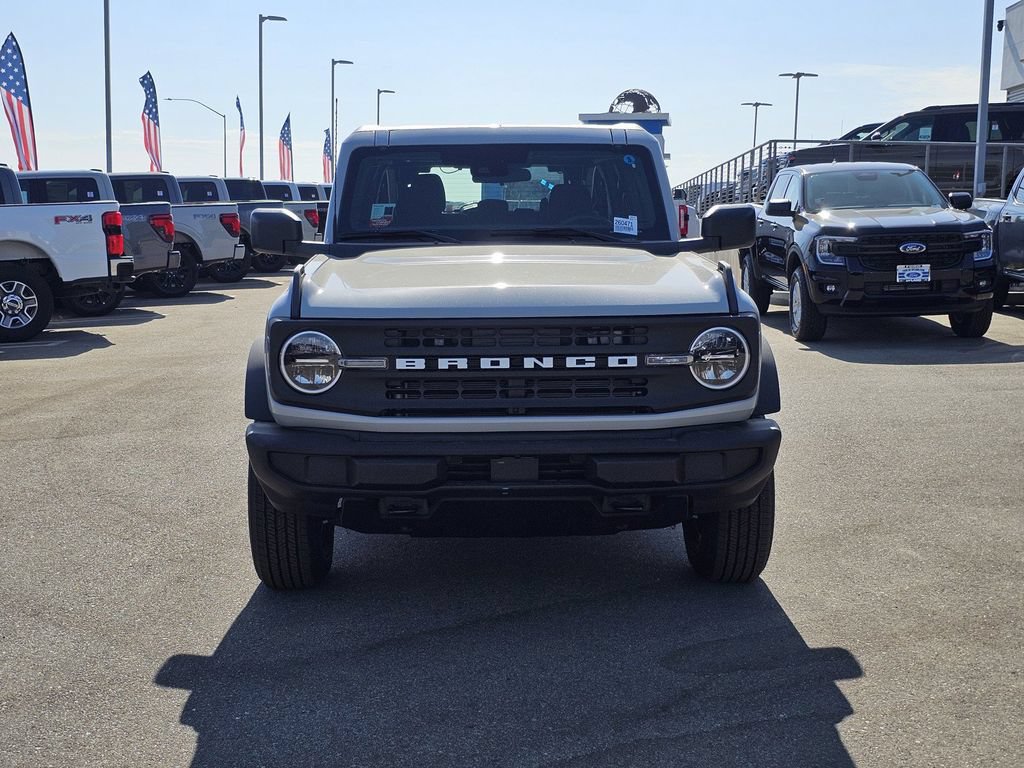 New 2026 Ford Bronco 4-Door AWD/4WD image 2