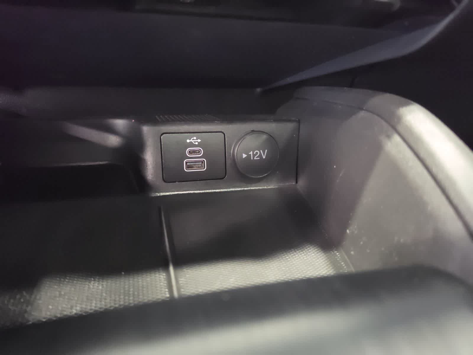 Used 2024 Ford Escape ST-Line w/ Tech Pack #1 AWD/4WD image 27