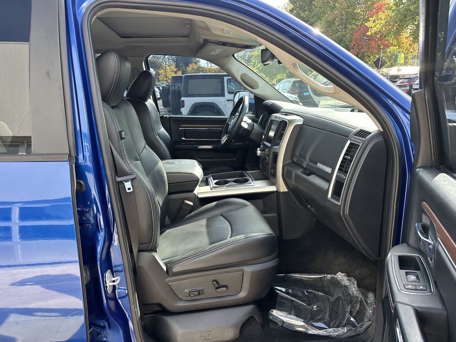 Used 2014 RAM 1500 Laramie w/ Trailer Tow Group AWD/4WD image 9