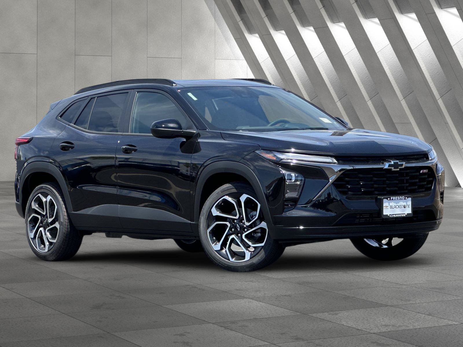 New 2026 Chevrolet Trax RS w/ Sunroof Package FWD image 2