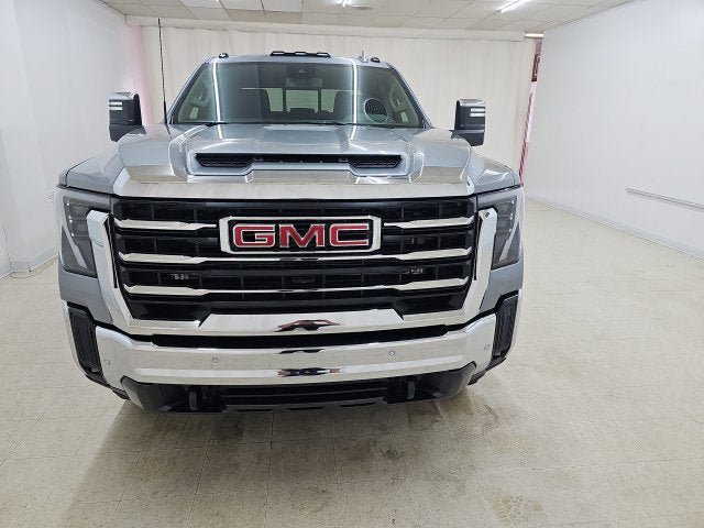New 2026 GMC Sierra 3500 SLT w/ SLT Premium Package AWD/4WD image 2