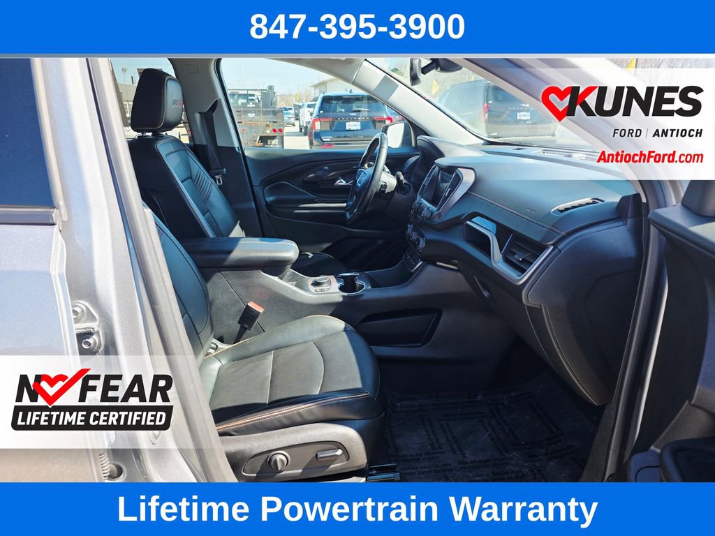 Used 2023 GMC Terrain AT4 image 32