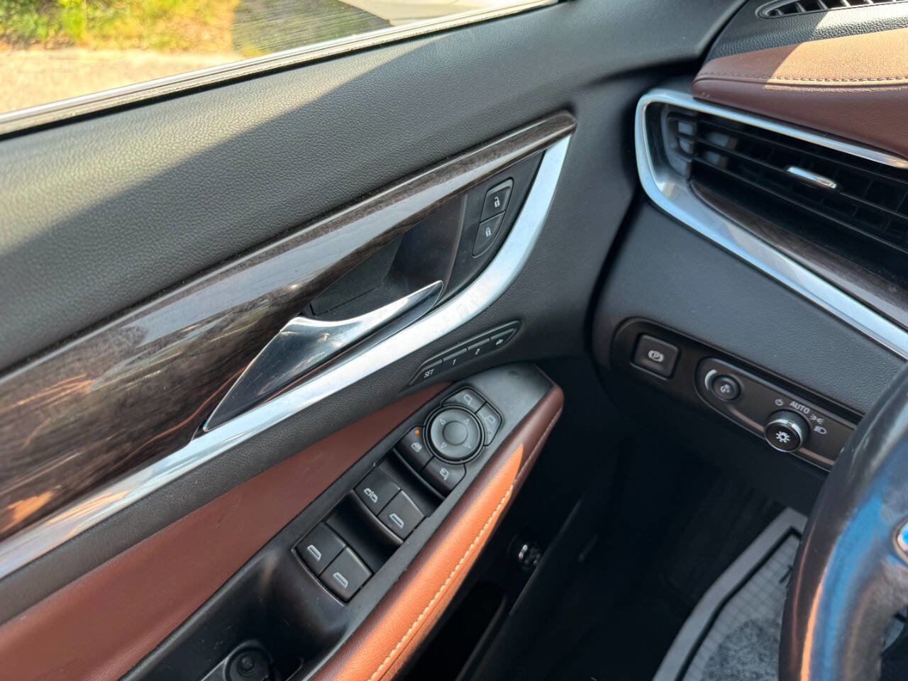 Used 2018 Buick Enclave Avenir w/ Avenir Technology Package image 53