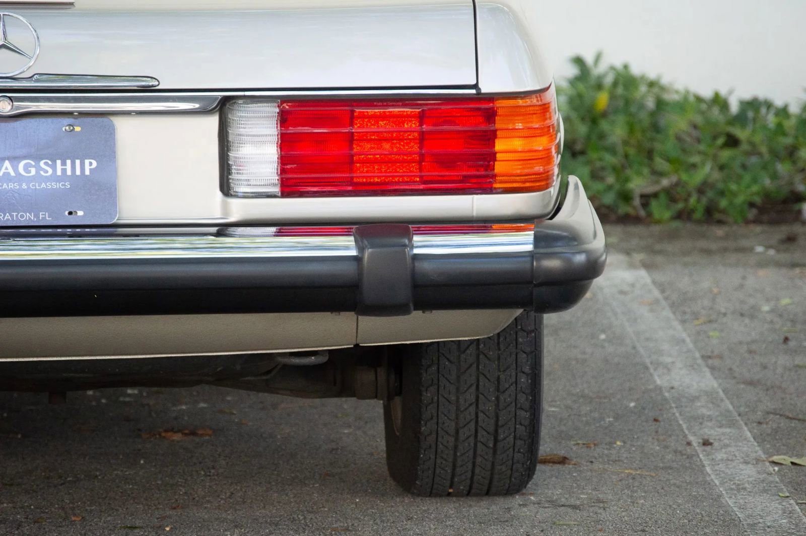 Used 1989 Mercedes-Benz 560 SL image 11