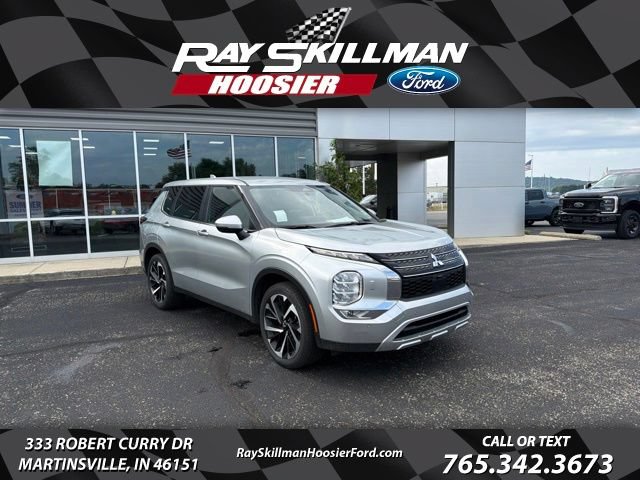 Used 2024 Mitsubishi Outlander SE