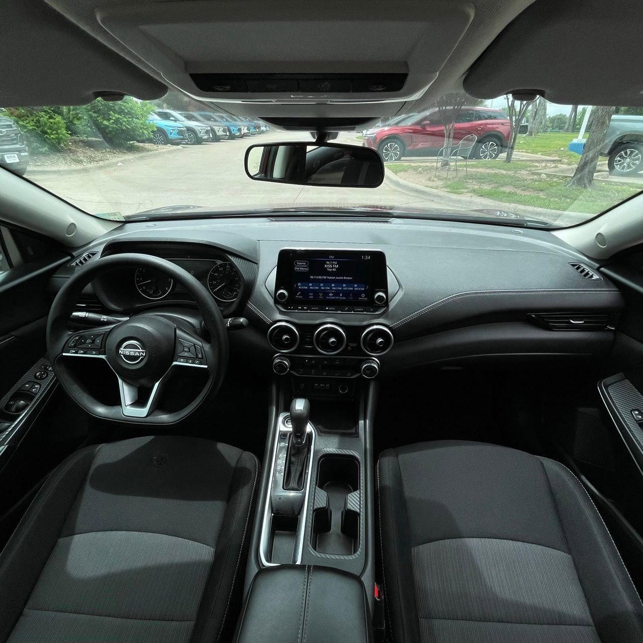 Used 2024 Nissan Sentra SV FWD image 11