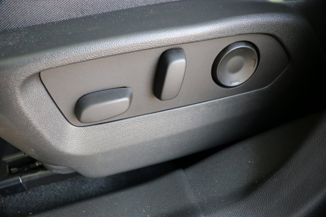 New 2025 Buick Envision Sport Touring image 13