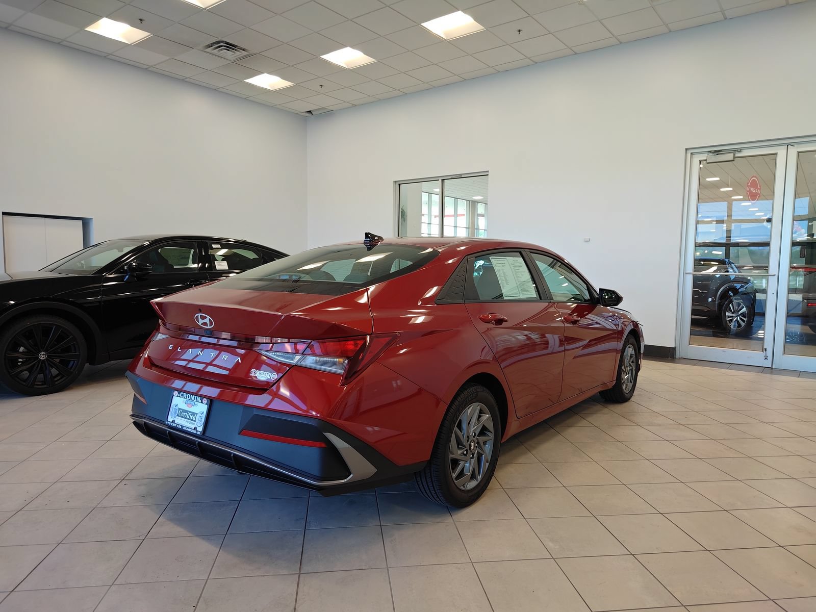 Used 2024 Hyundai Elantra SEL FWD image 3