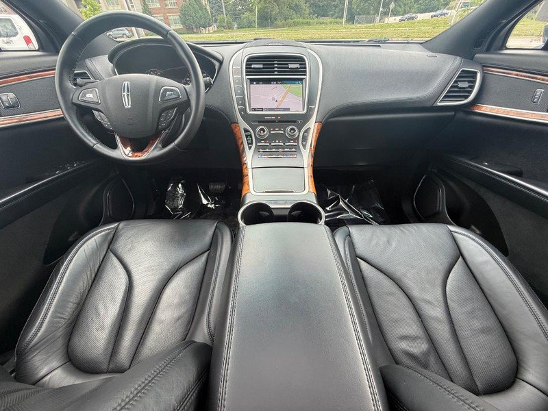 Used 2016 Lincoln MKX Reserve w/ Climate Package AWD/4WD image 17