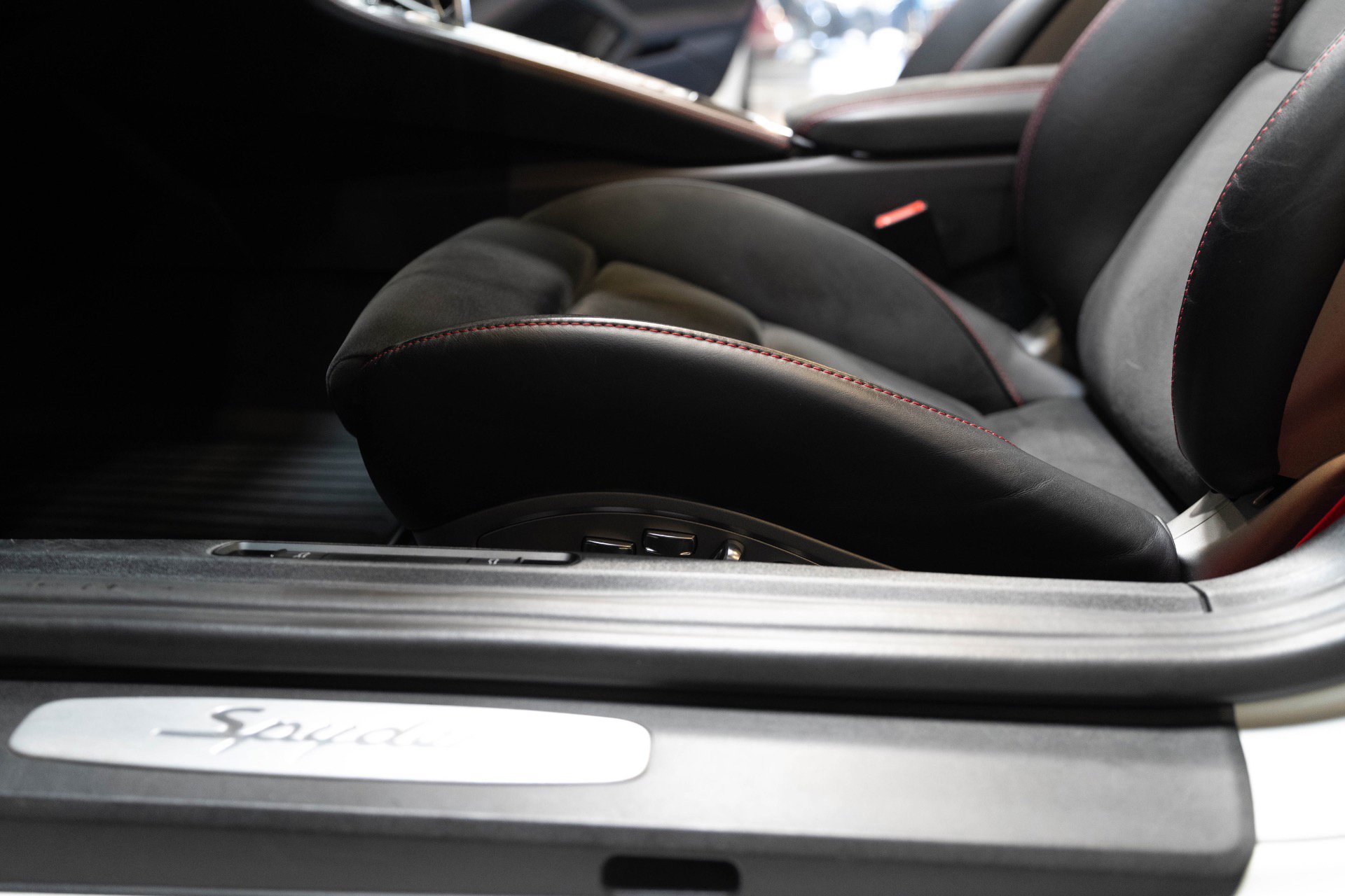 Used 2021 Porsche 718 Boxster Spyder image 52