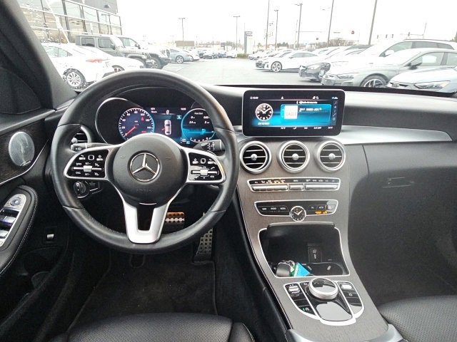 Used 2020 Mercedes-Benz C 300 4MATIC Sedan image 2