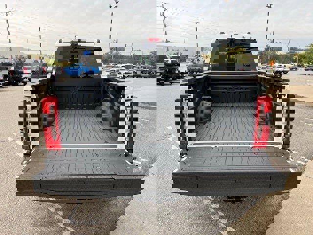 New 2026 Ford F250 Lariat w/ Black Appearance Package image 5