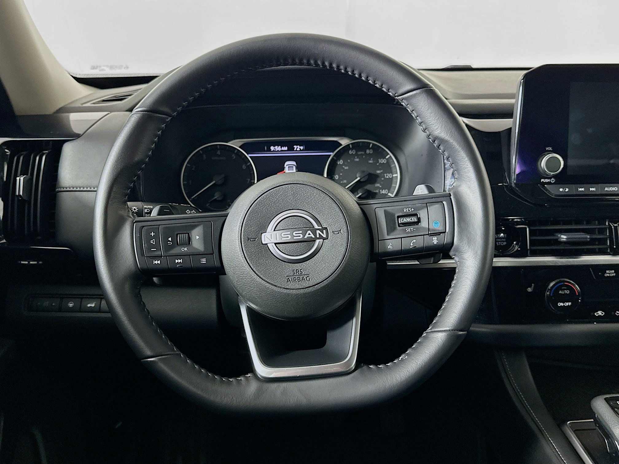 Used 2025 Nissan Pathfinder SV AWD/4WD image 18