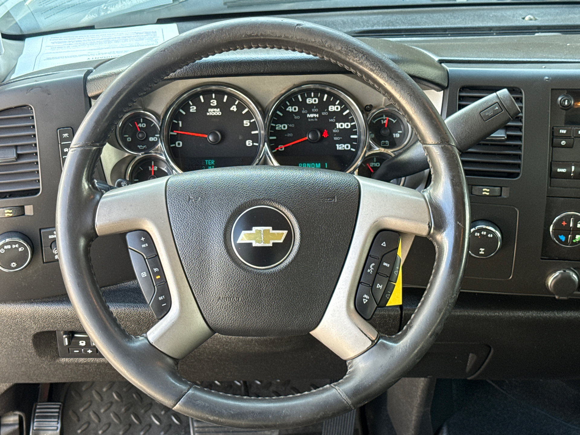Used 2011 Chevrolet Silverado 2500 LT w/ Interior Plus Package AWD/4WD image 15