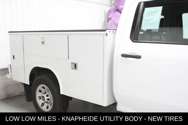 Used 2020 Chevrolet Silverado 3500 W/T w/ WT Fleet Convenience Package image 4