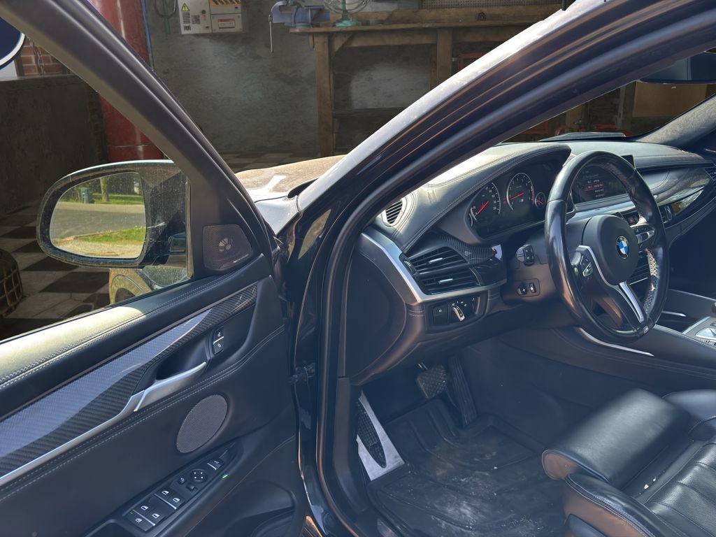 Used 2017 BMW X6 M image 17