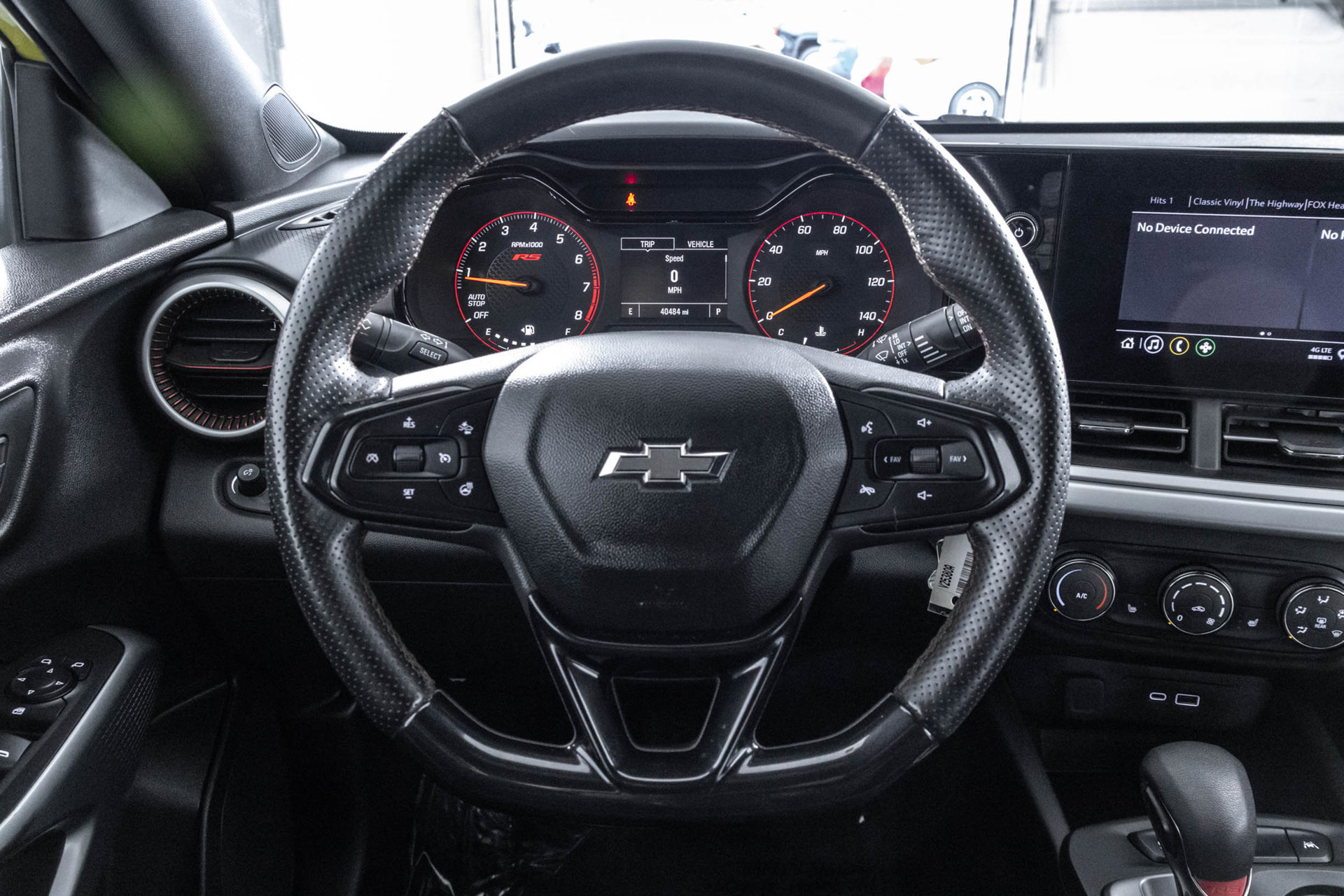 Used 2024 Chevrolet Trax RS w/ Driver Confidence Package FWD image 27