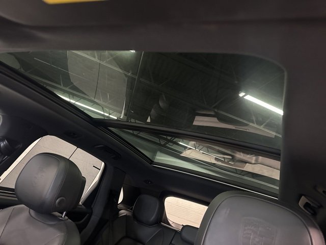 Used 2019 Porsche Cayenne S image 13