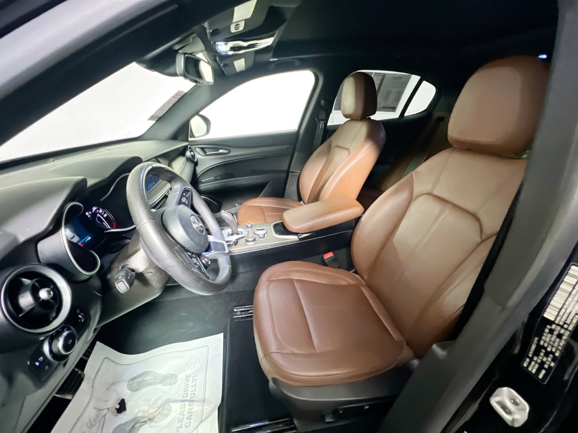 Used 2022 Alfa Romeo Stelvio Ti image 14