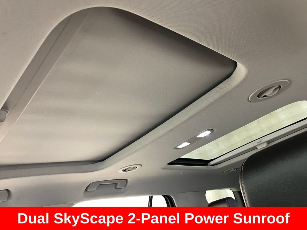 Used 2020 Chevrolet Traverse RS w/ LPO, Floor Liner Package AWD/4WD image 5