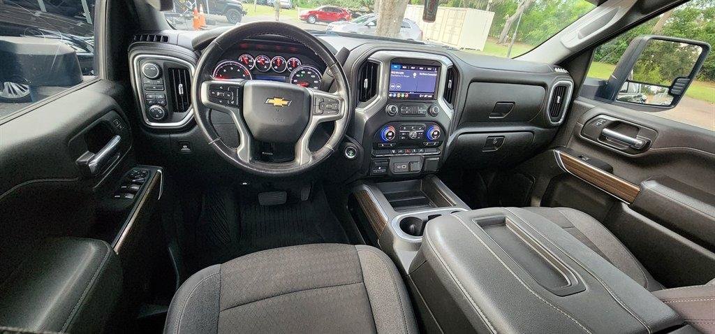 Used 2022 Chevrolet Silverado 3500 LT w/ Convenience Package AWD/4WD image 15