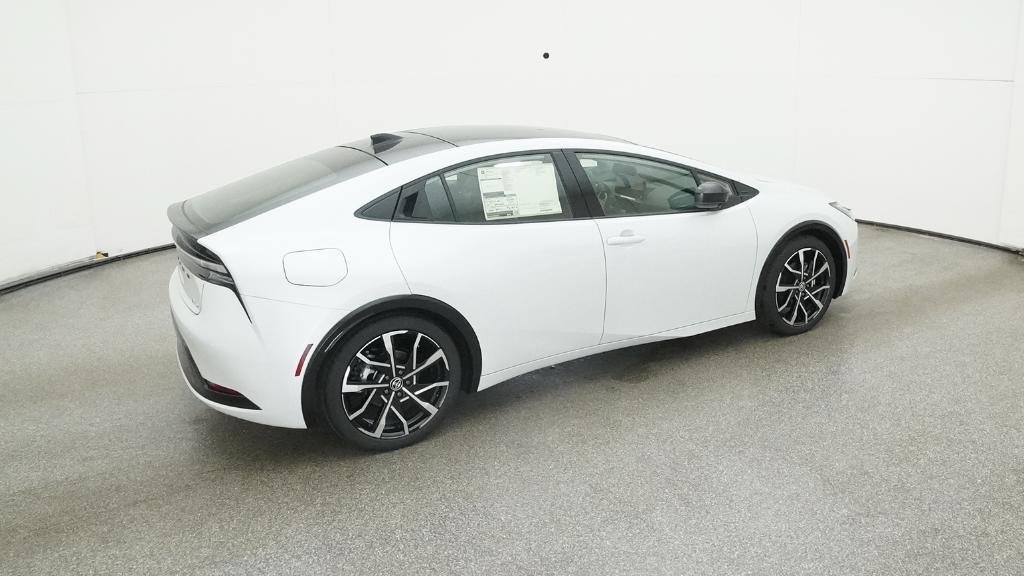 New 2026 Toyota Prius Plug-In Hybrid FWD image 8
