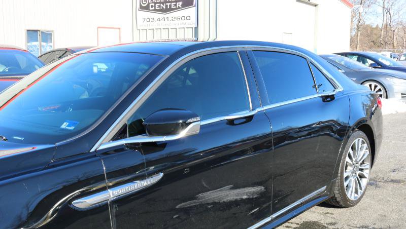 Used 2017 Lincoln Continental Select image 5