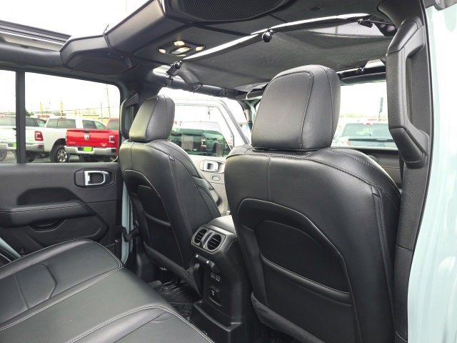 Used 2023 Jeep Wrangler Unlimited Sahara w/ Cold Weather Group image 45
