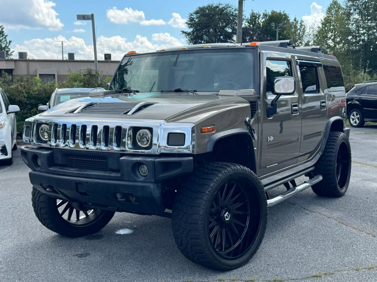 Used 2005 HUMMER H2 w/ Preferred Equipment Group image 3