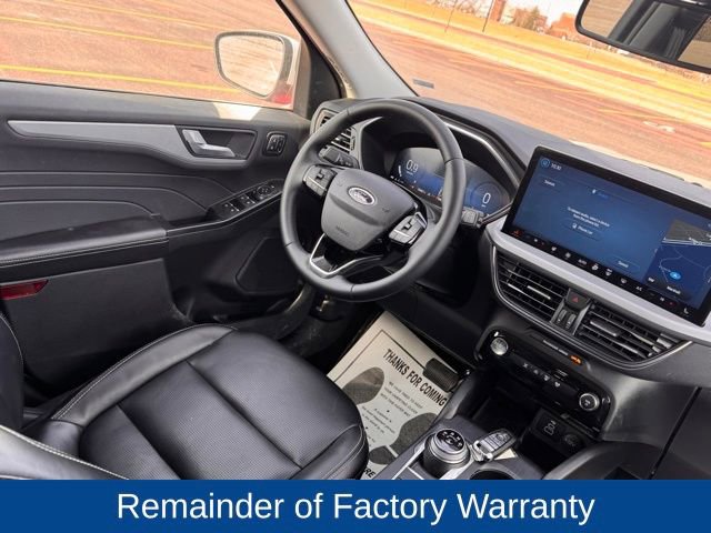 Used 2025 Ford Escape Platinum AWD/4WD image 15