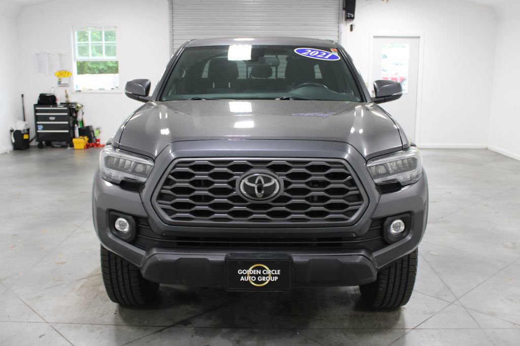 Used 2021 Toyota Tacoma TRD Off-Road AWD/4WD image 3