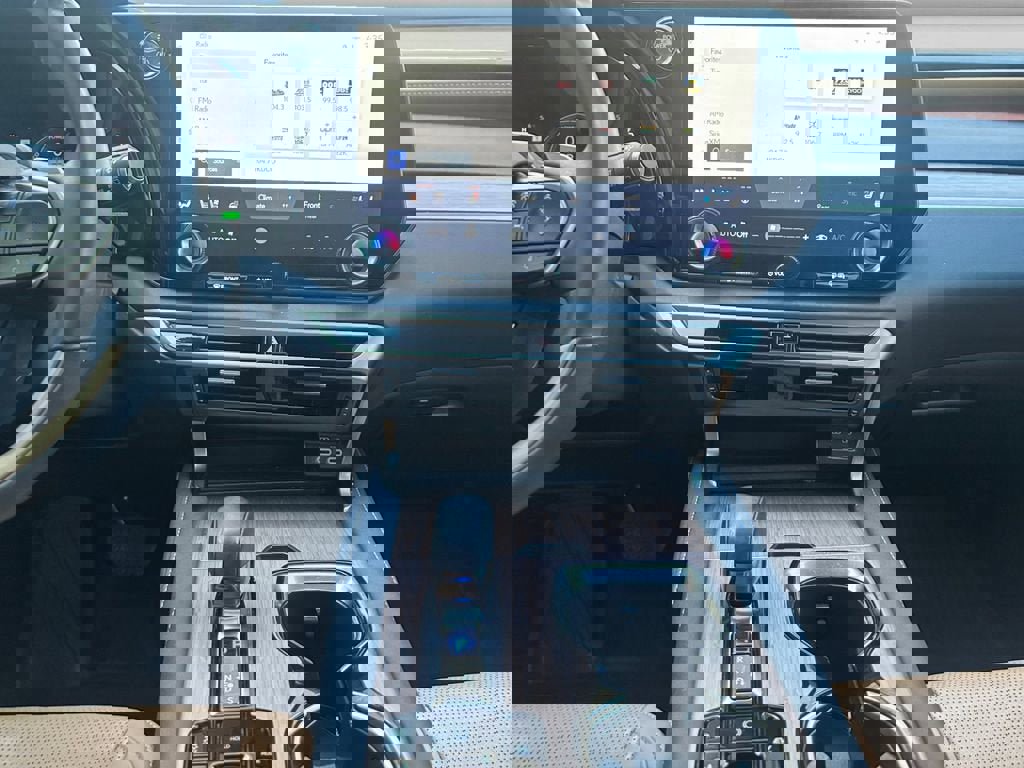 Used 2023 Lexus RX 350 w/ Cold Area Package image 13