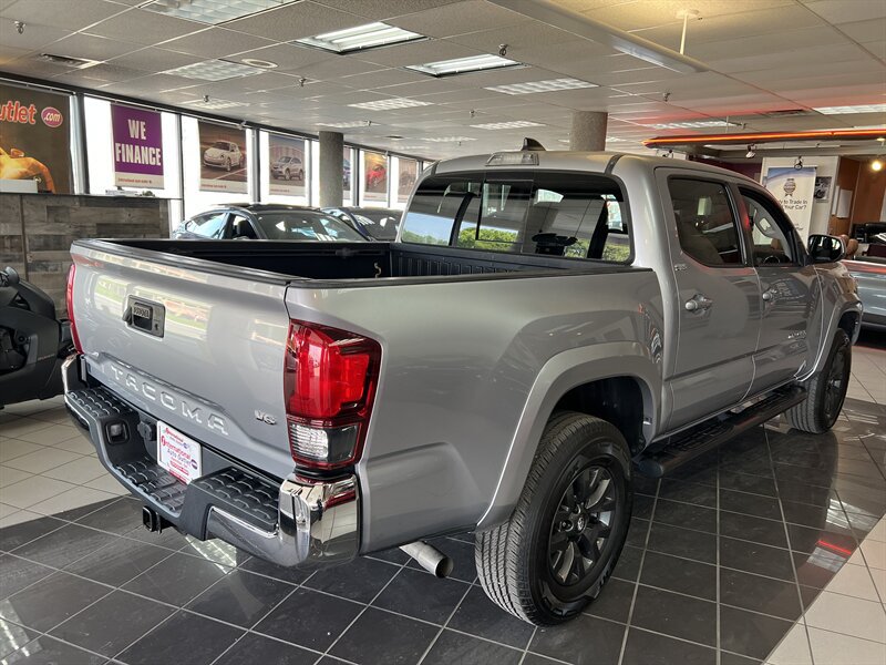 Used 2020 Toyota Tacoma SR5 RWD image 6