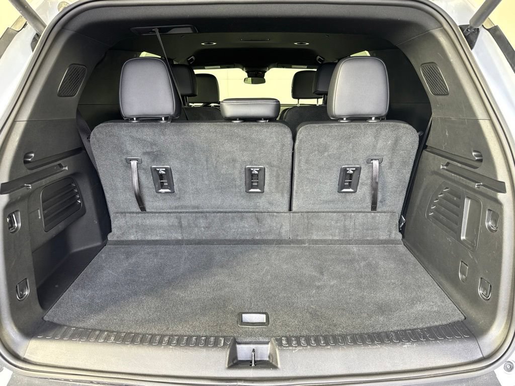 Certified 2026 Chevrolet Traverse LT AWD/4WD image 35