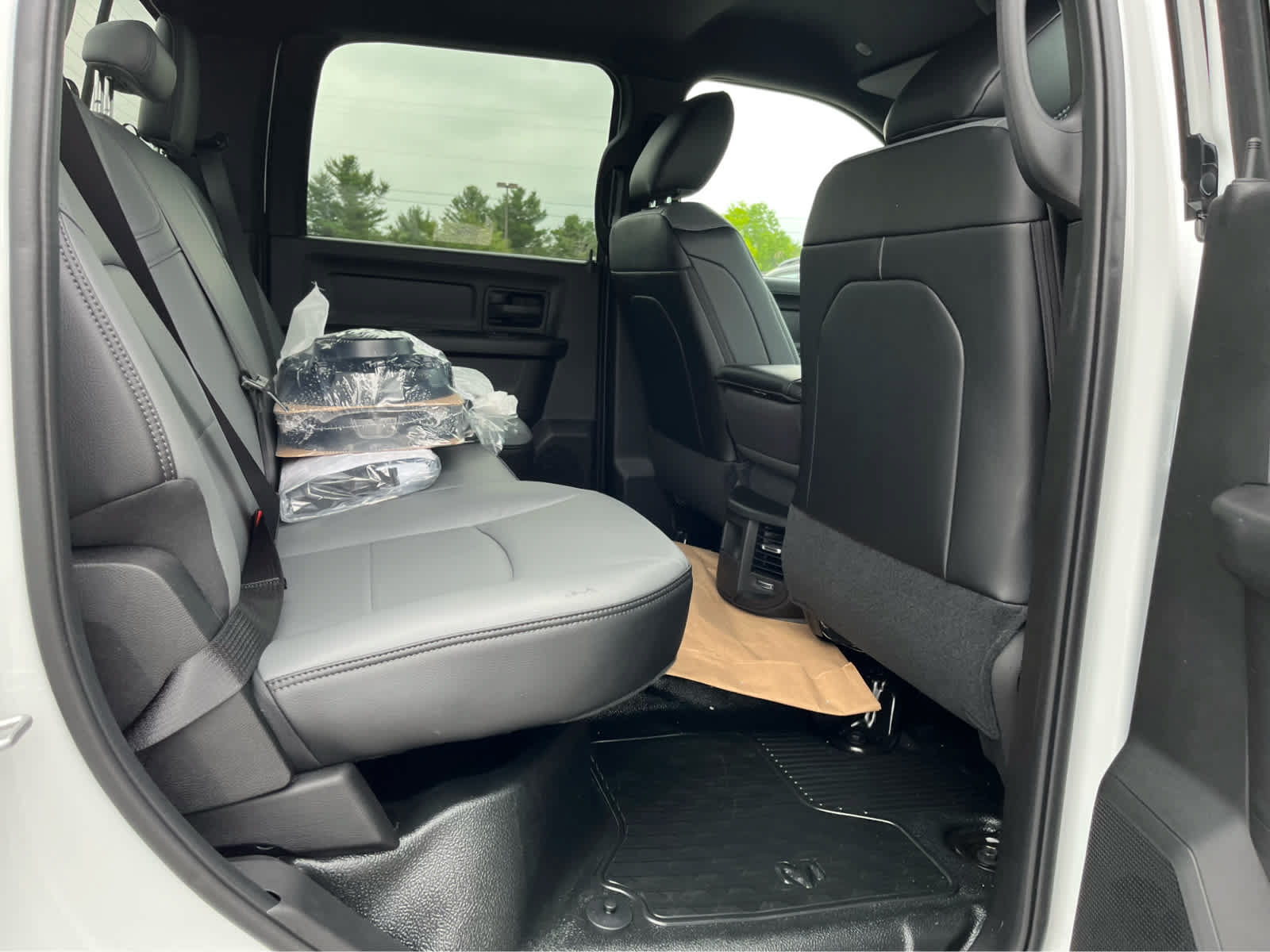 New 2026 RAM 3500 Tradesman AWD/4WD image 31