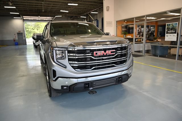 New 2026 GMC Sierra 1500 SLT w/ SLT Premium Plus Package AWD/4WD image 3