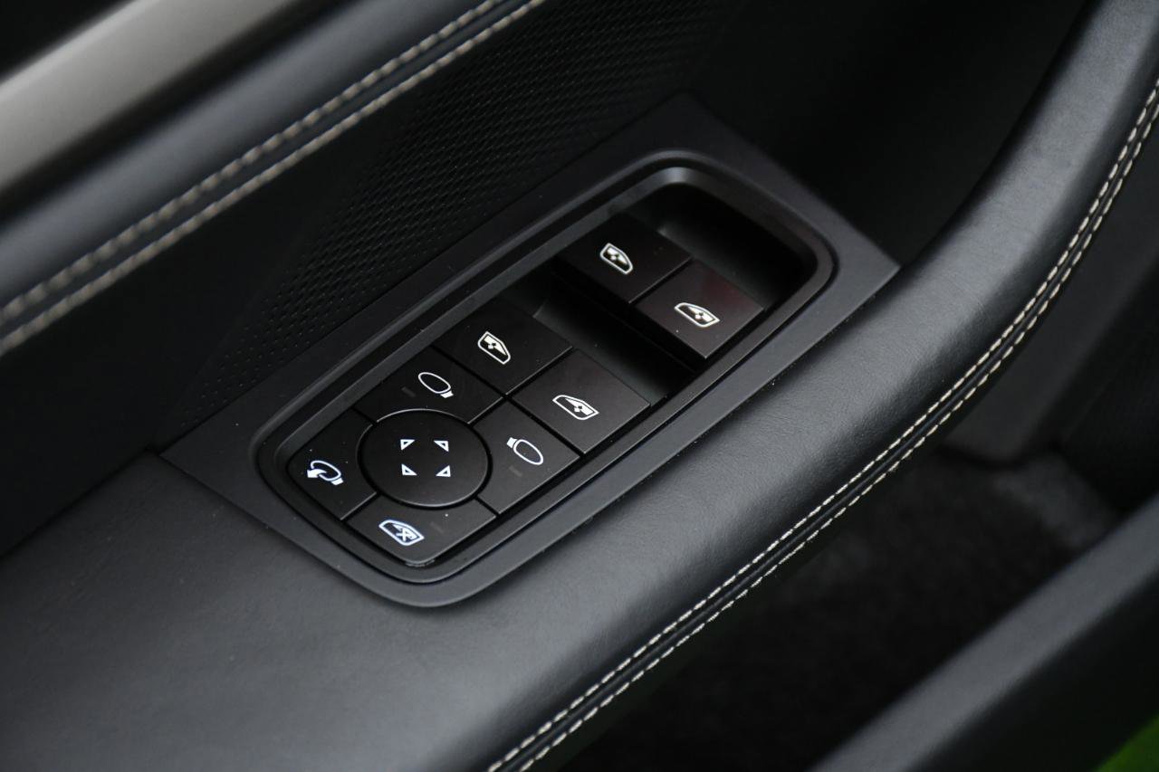 Used 2025 Porsche Taycan Turbo image 21