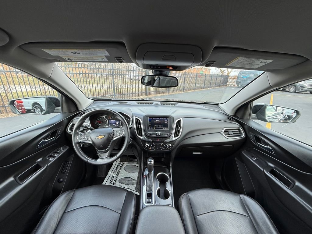 Used 2020 Chevrolet Equinox LT w/ Sport Edition image 11