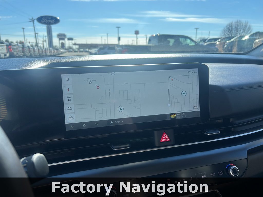 Used 2025 Kia Carnival image 22