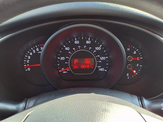 Used 2016 Kia Soul + image 18